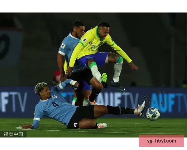 越南国奥中卫十字韧带撕裂回国